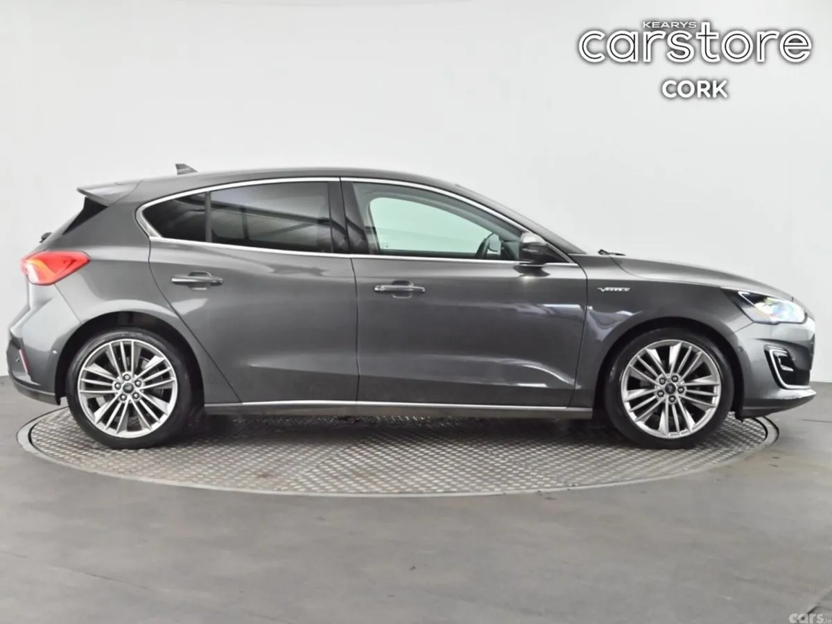Ford Focus Hatchback, Diesel, 2021, Grey