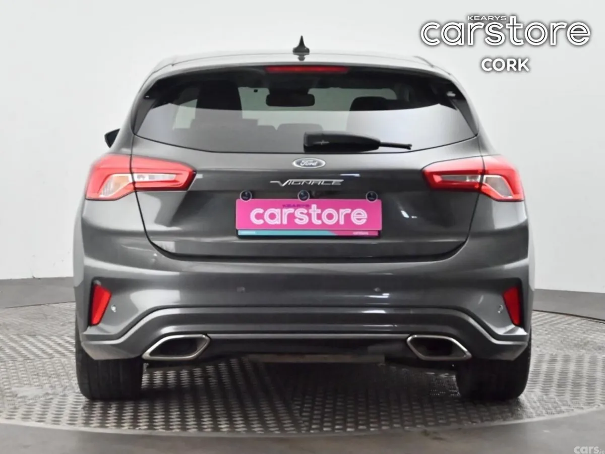Ford Focus Hatchback, Diesel, 2021, Grey