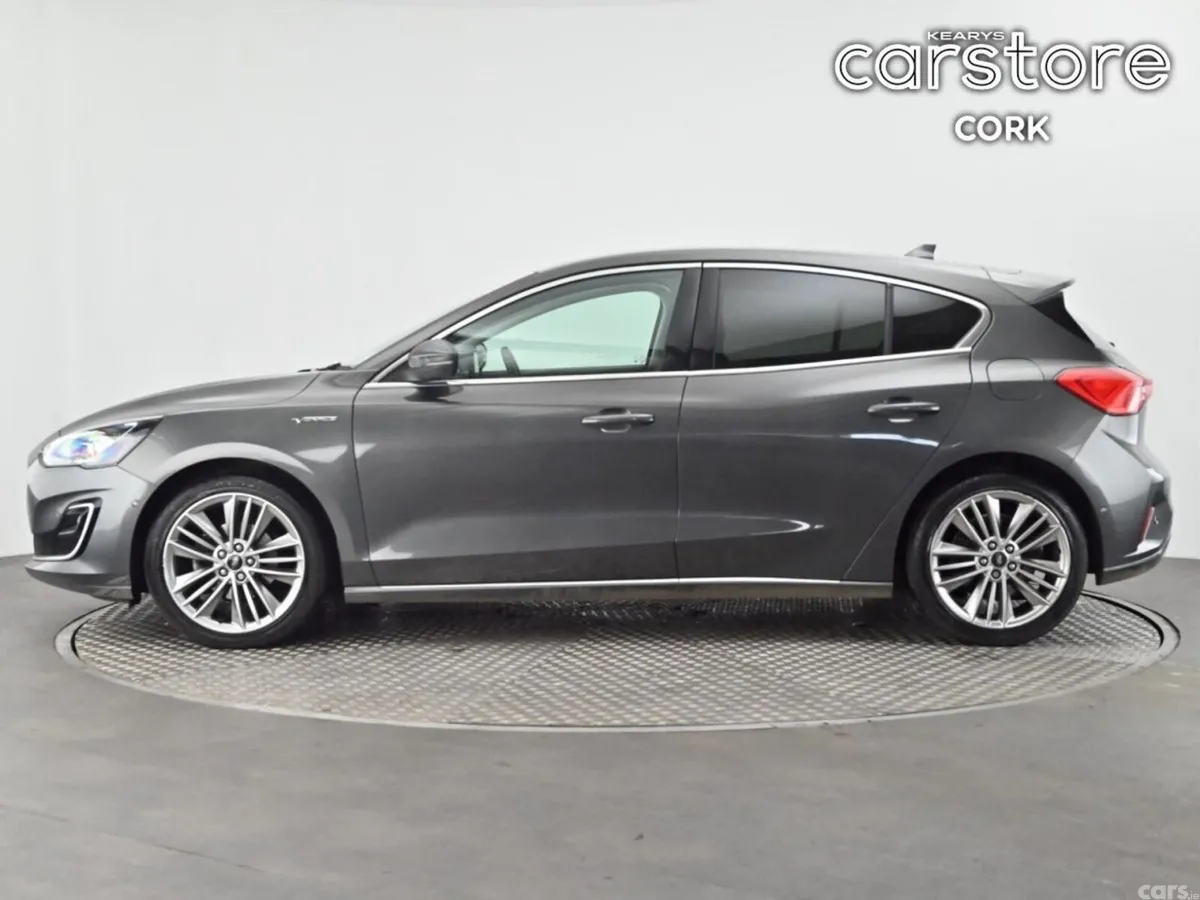 Ford Focus Hatchback, Diesel, 2021, Grey