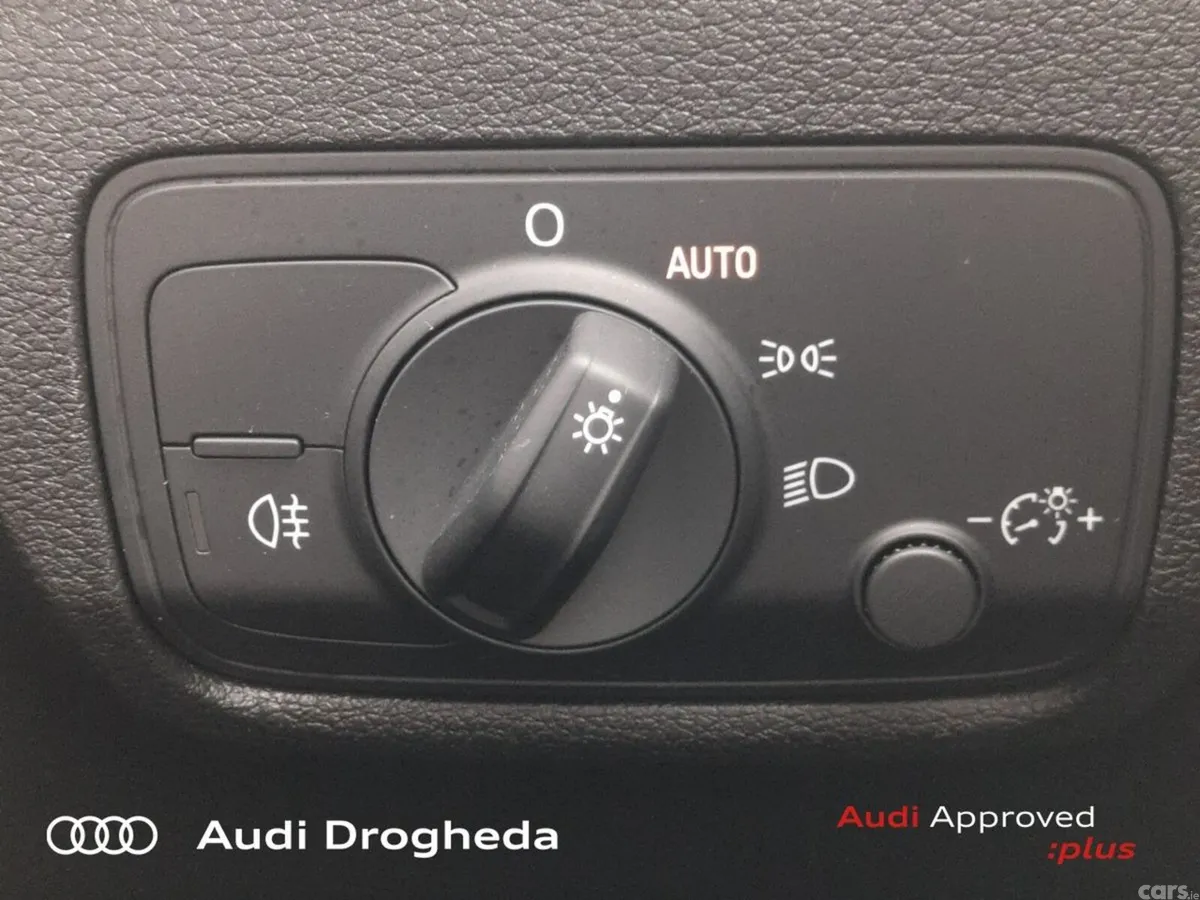 Audi Q2 SUV, Diesel, 2023, Silver