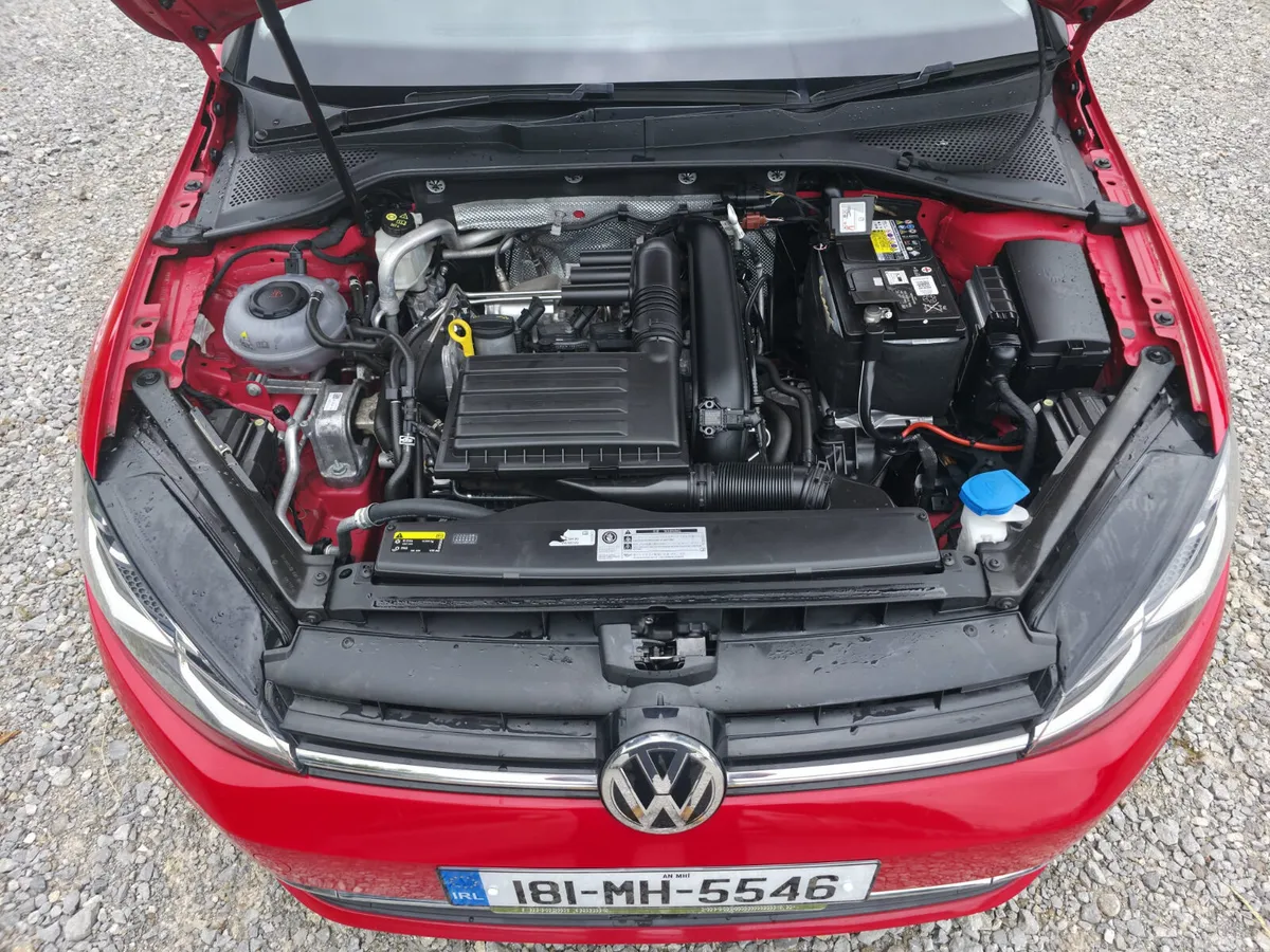 Volkswagen Golf Hatchback, Petrol, 2018, Red