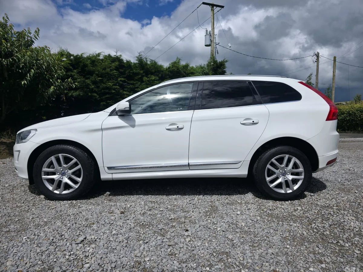 Volvo XC60 SUV, Diesel, 2017, White