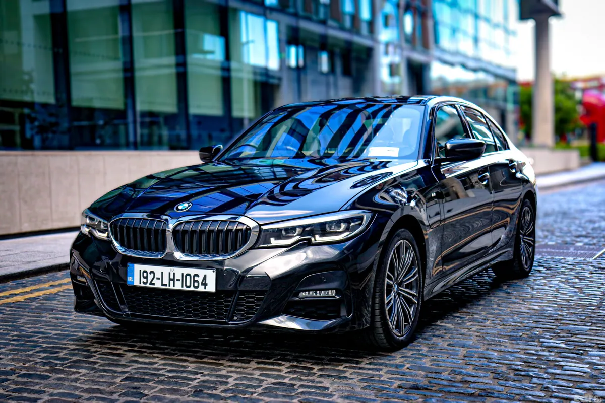 BMW 3-Series Saloon, Petrol Plug-in Hybrid, 2019, Black