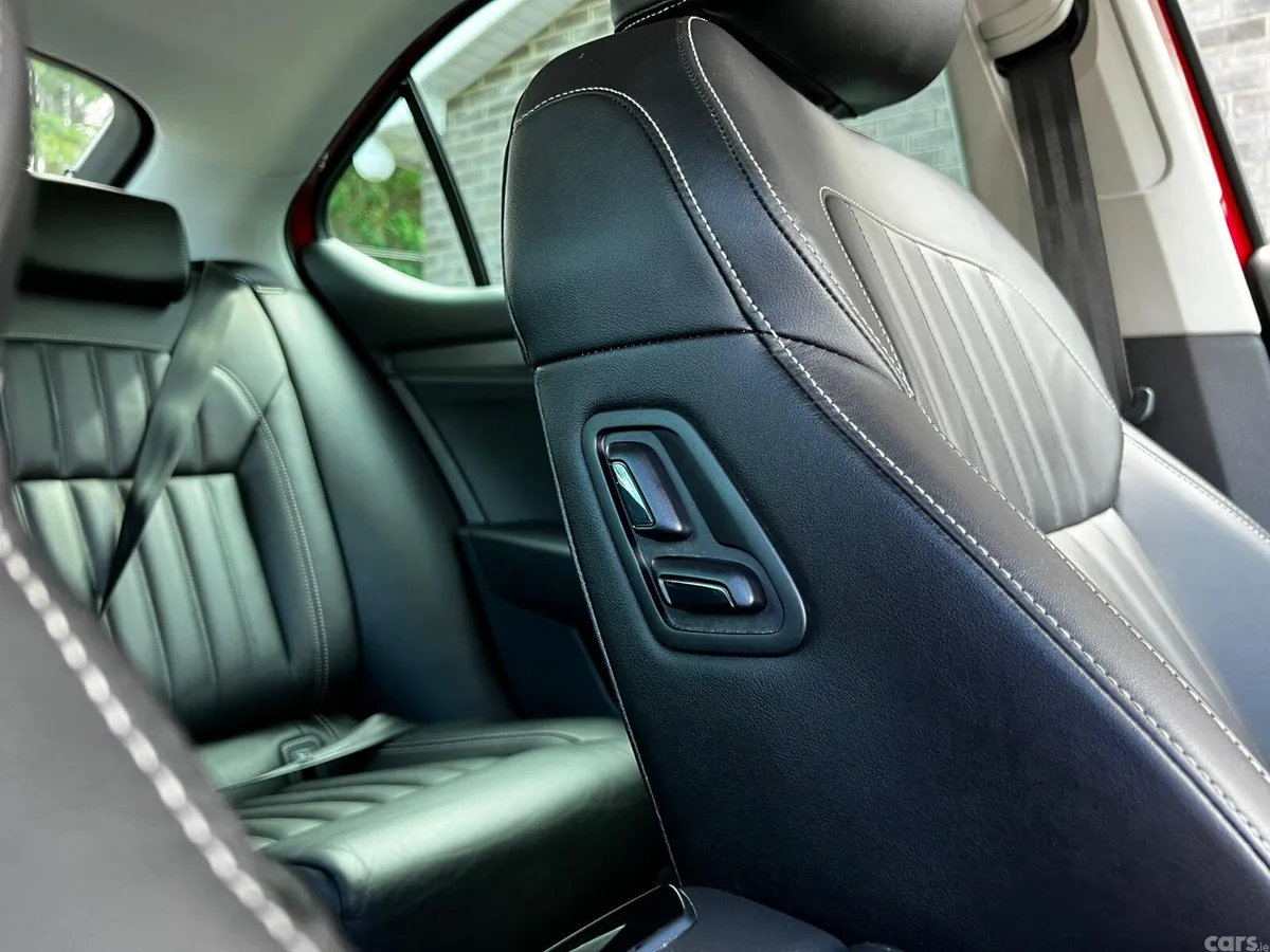 Skoda Superb Saloon, Diesel, 2023, Red