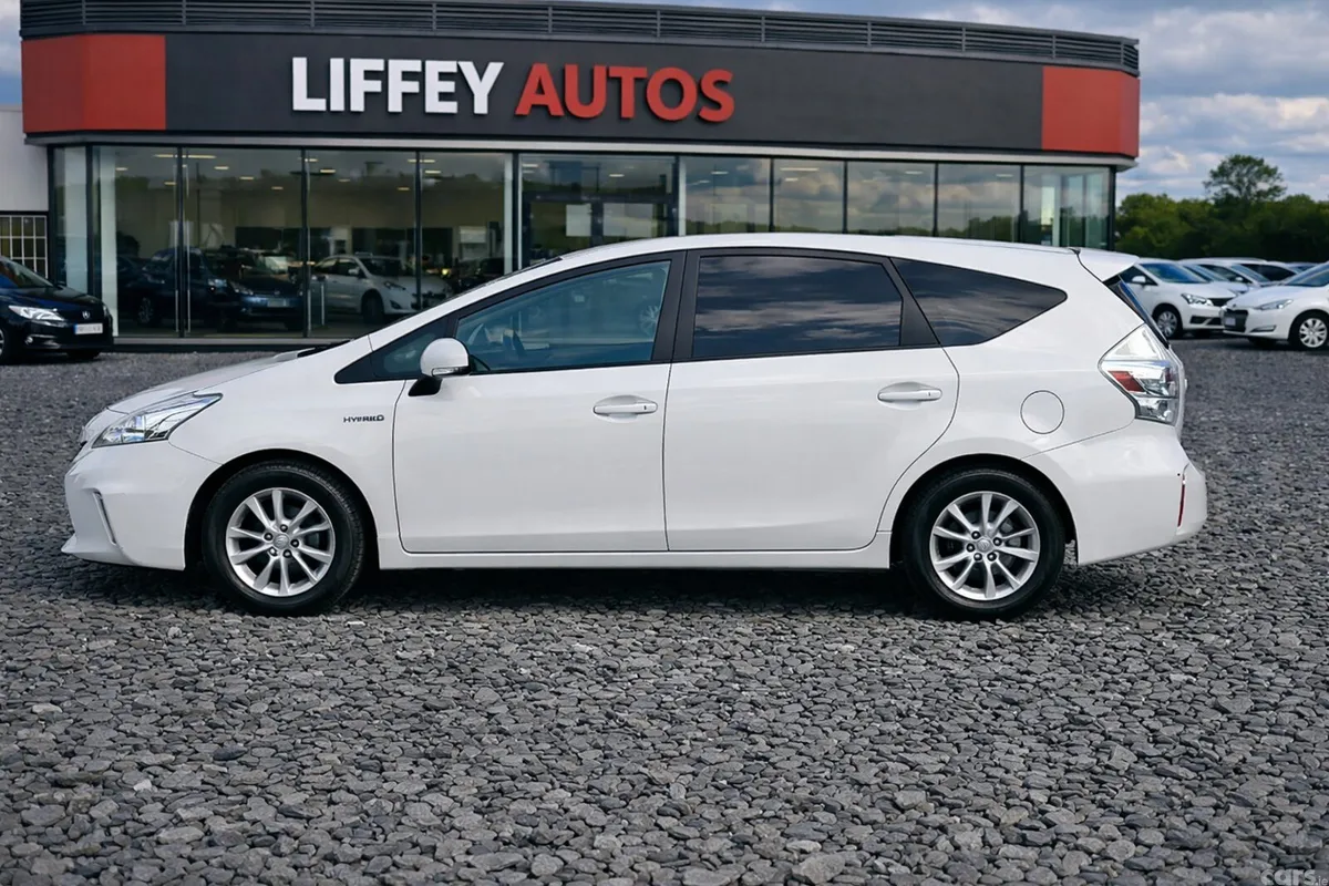Toyota Prius Estate, Petrol Hybrid, 2012, White