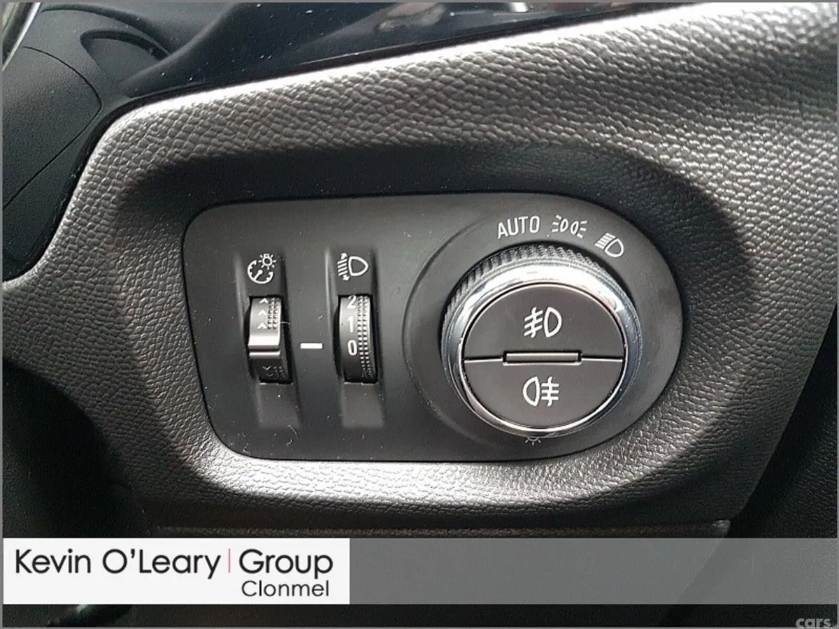 Opel Corsa Hatchback, Petrol, 2022, Red