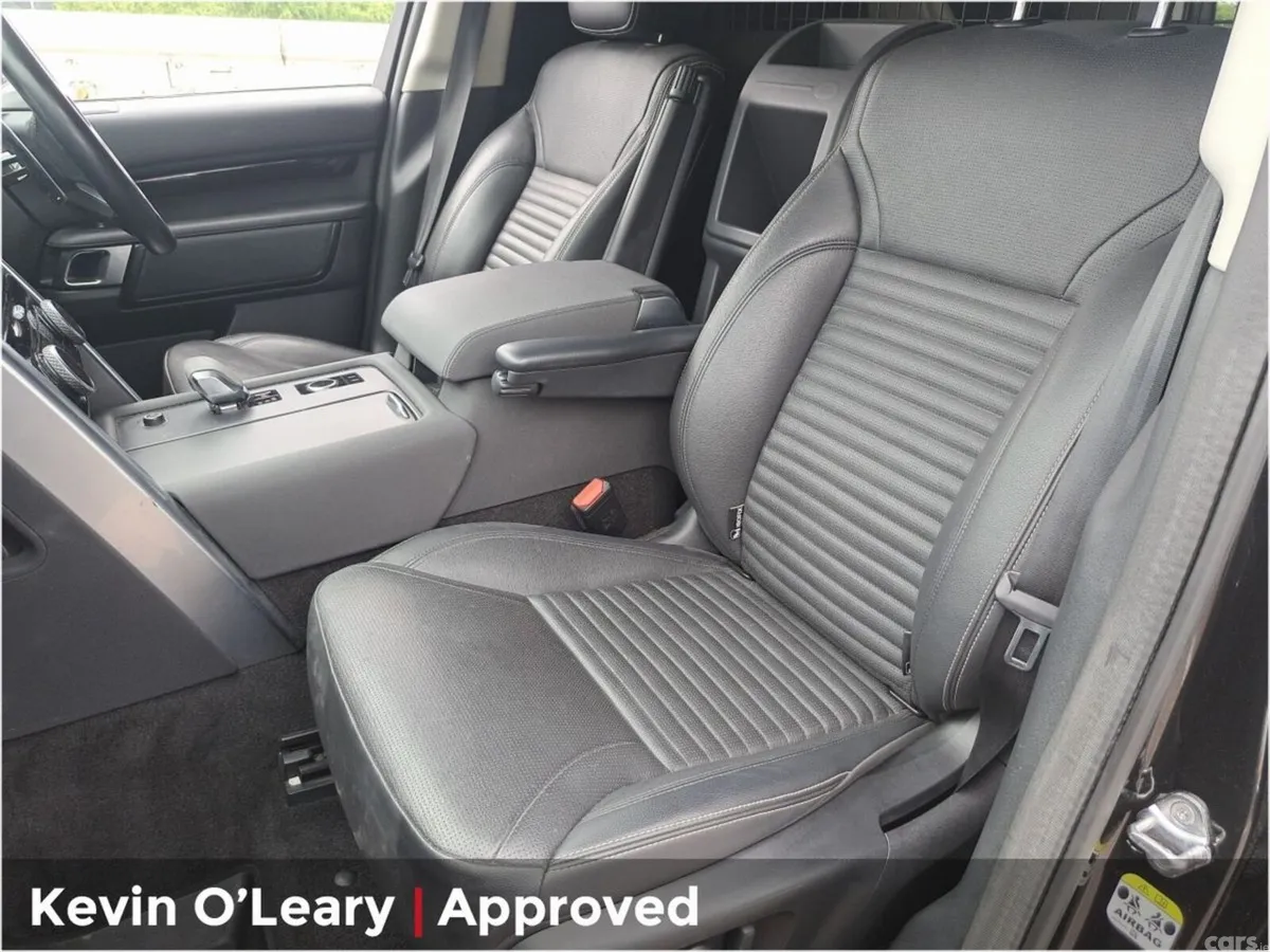 Land Rover Discovery SUV, Diesel, 2022, Black