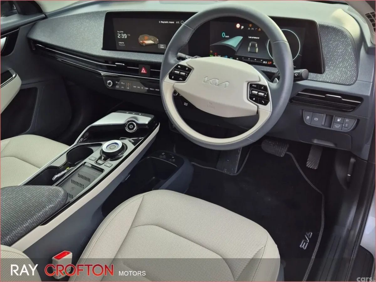 Kia EV6 MPV, Electric, 2024, Grey