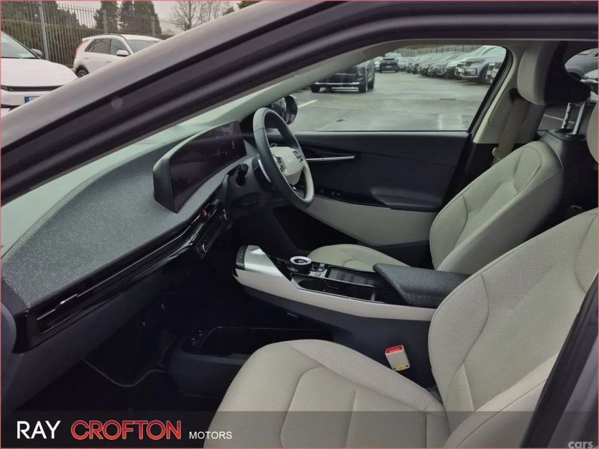Kia EV6 MPV, Electric, 2024, Grey