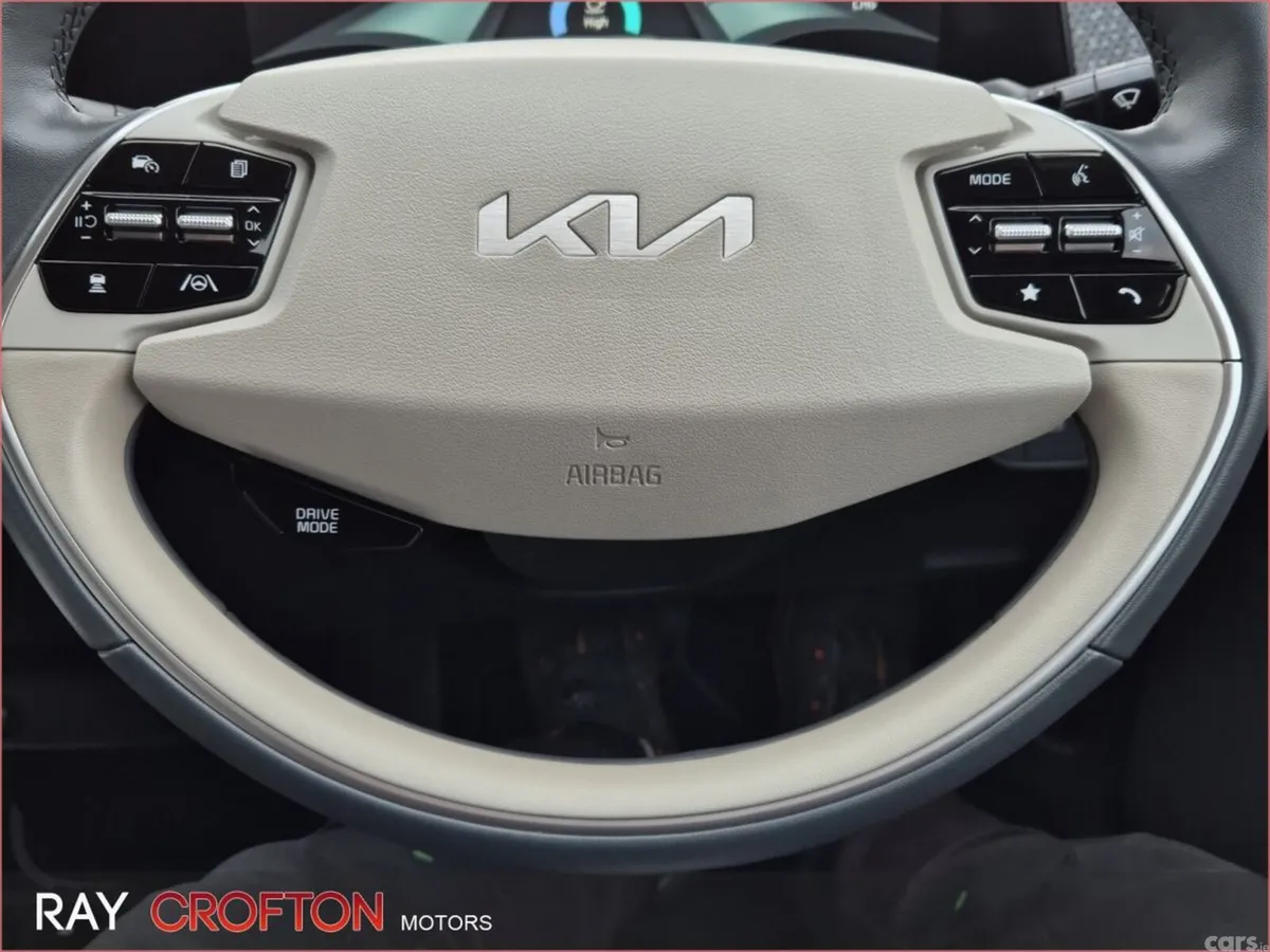 Kia EV6 MPV, Electric, 2024, Grey