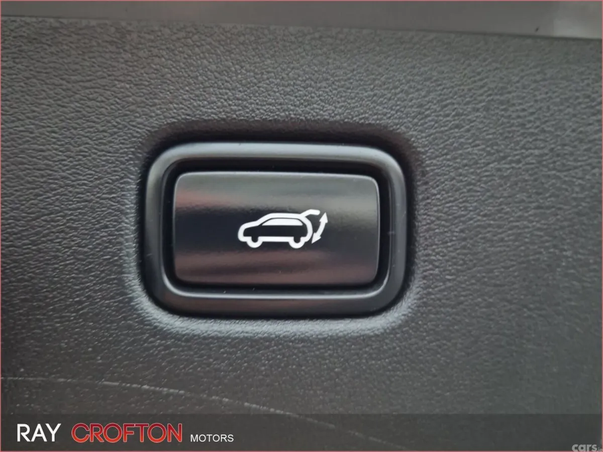 Kia EV6 MPV, Electric, 2024, Grey