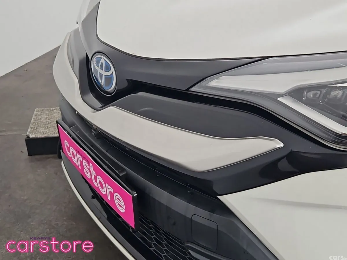 Toyota C-HR Hatchback, Petrol Hybrid, 2020, White