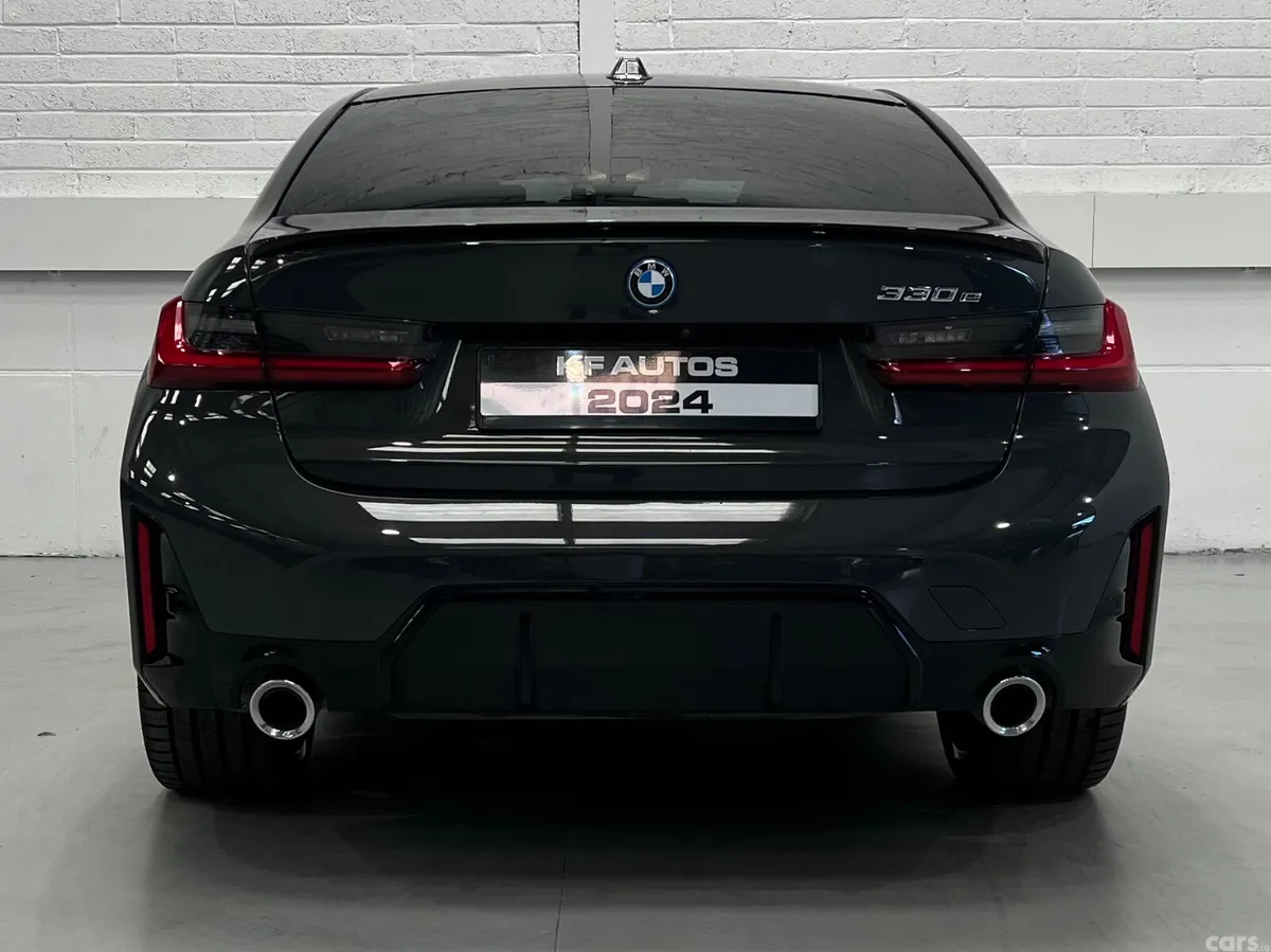 BMW 3-Series Saloon, Petrol Hybrid, 2024, Grey