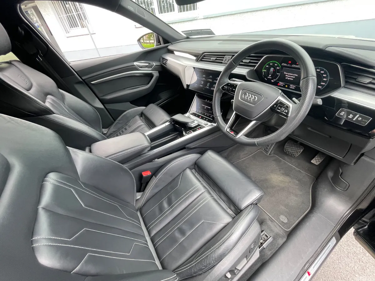 Audi e-tron SUV, Electric, 2023, Black