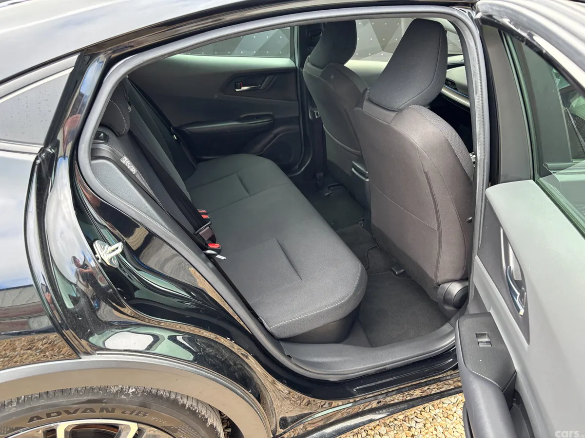 Toyota Prius Saloon, Petrol Hybrid, 2023, Black