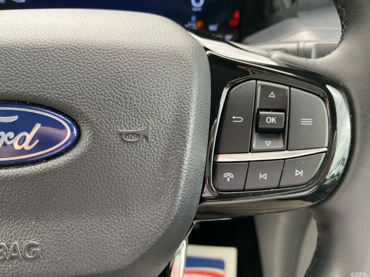 Ford Tourneo Custom MPV, Petrol Plug-in Hybrid, 2025, Black