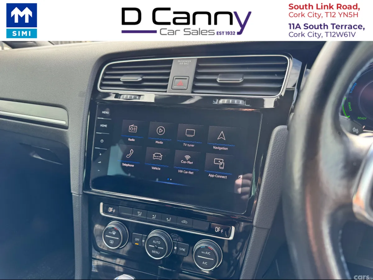 Volkswagen Golf Hatchback, Petrol Plug-in Hybrid, 2019, White
