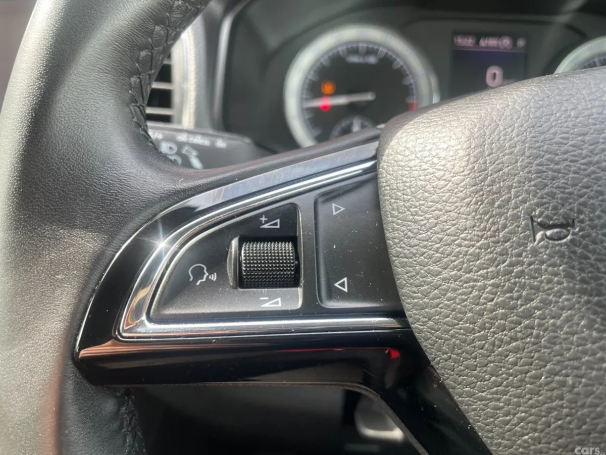 Skoda Karoq SUV, Diesel, 2020, Grey