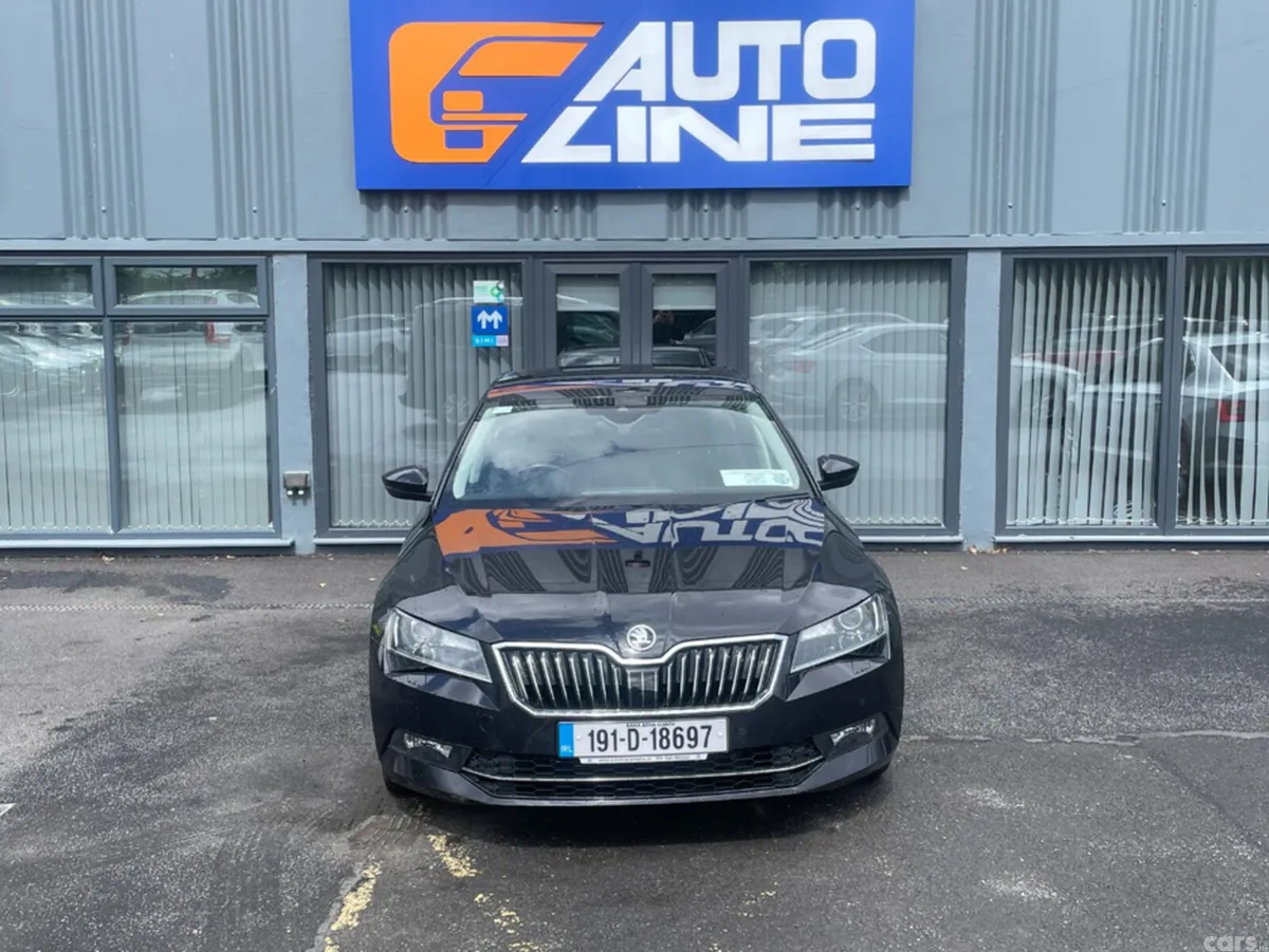 Skoda Superb Hatchback, Diesel, 2019, Black