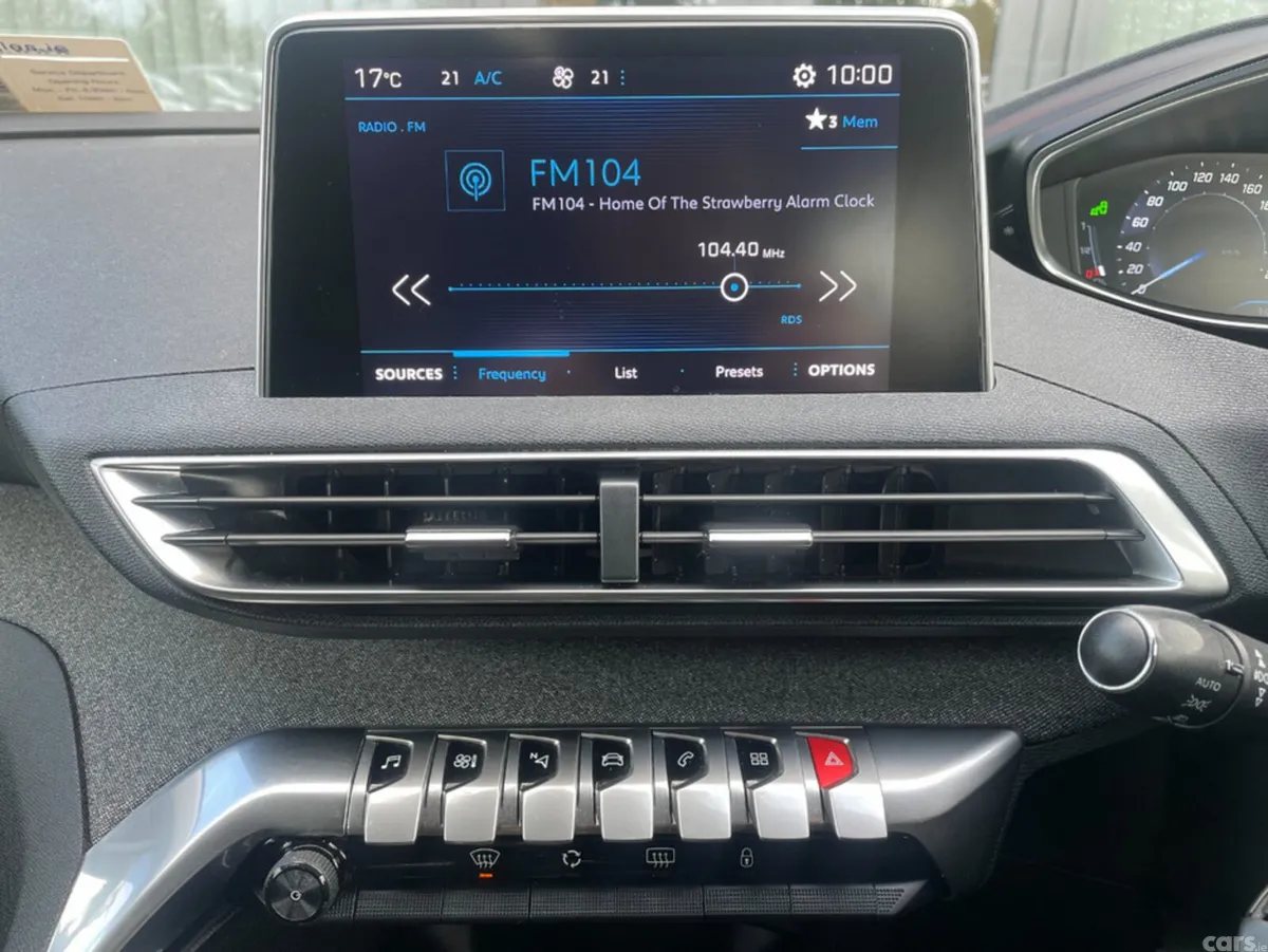 Peugeot 5008 MPV, Diesel, 2018, Blue