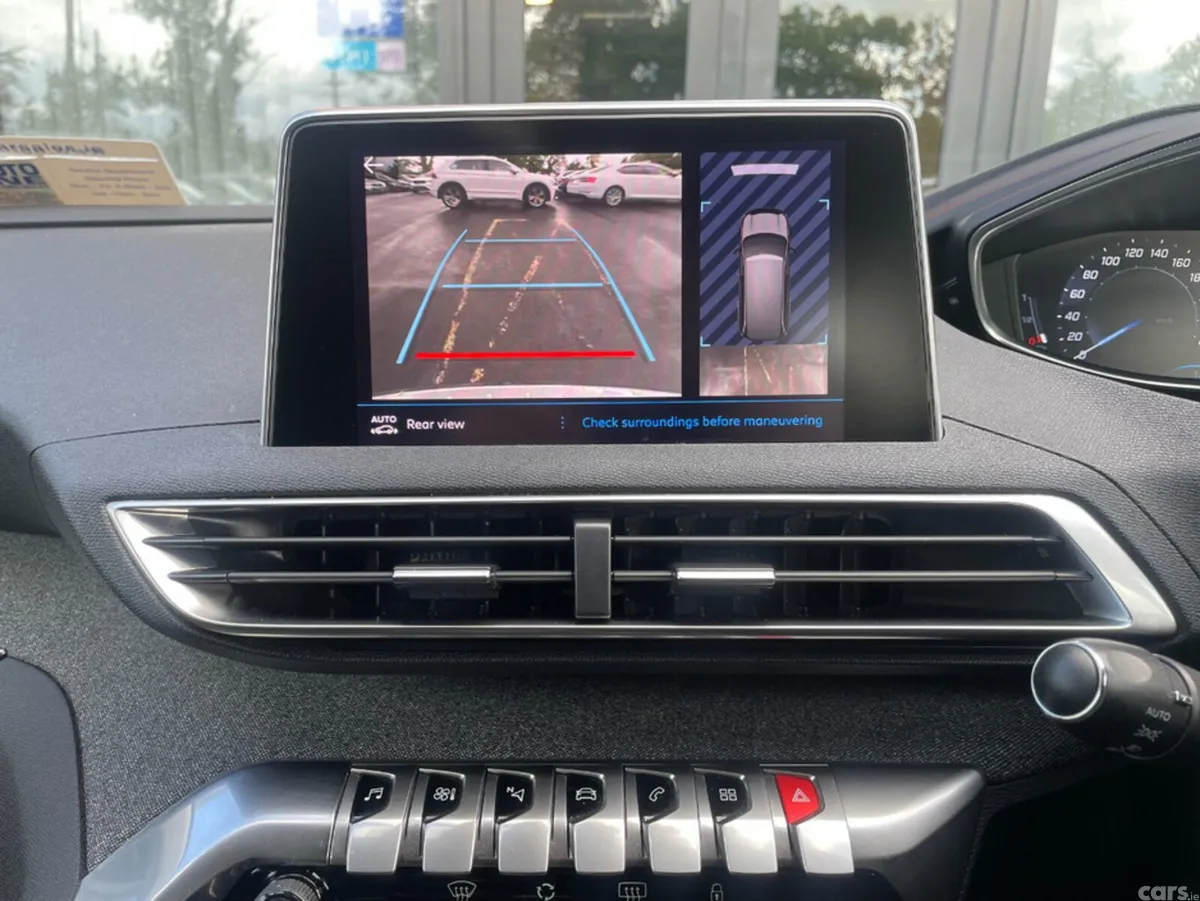 Peugeot 5008 MPV, Diesel, 2018, Blue