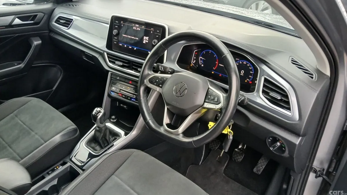 Volkswagen T-Roc SUV, Diesel, 2023, Silver