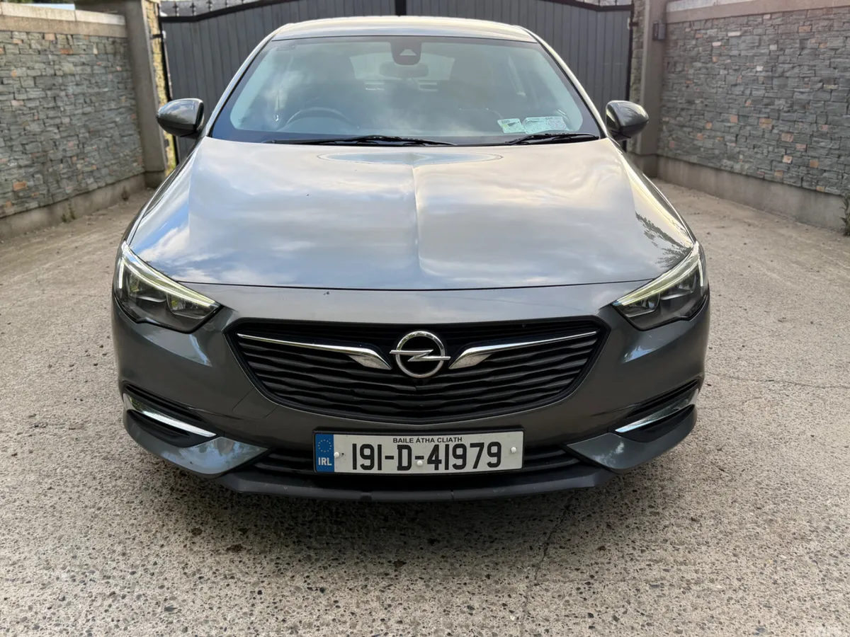Opel Insignia Hatchback, Diesel, 2019, Grey