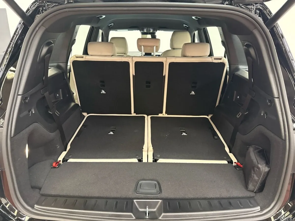 Mercedes-Benz GLB SUV, Petrol, 2026, Black
