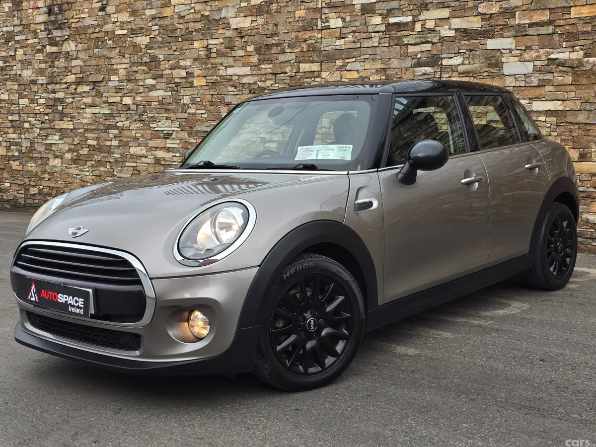 Mini Cooper Hatchback, Diesel, 2018, Grey