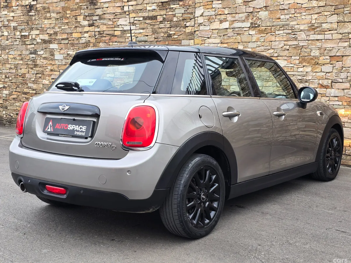 Mini Cooper Hatchback, Diesel, 2018, Grey
