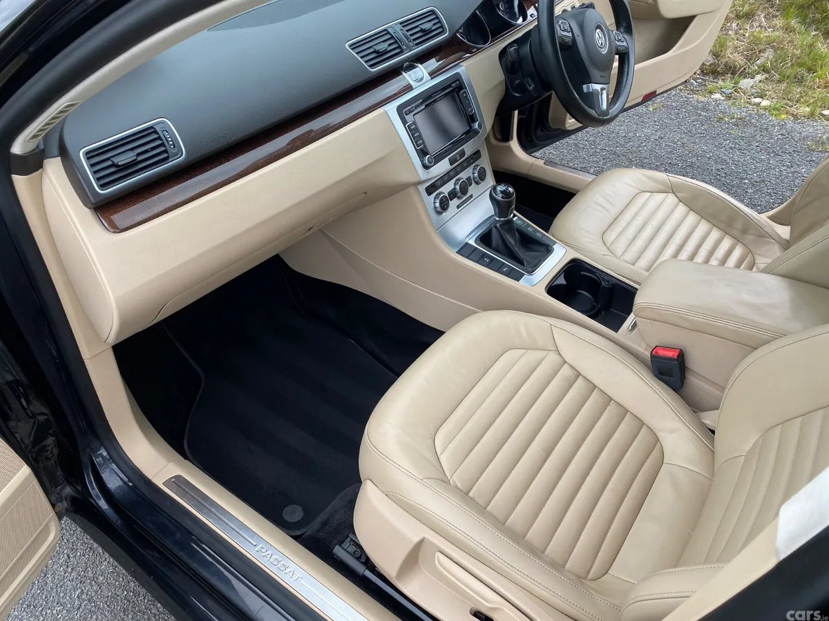 Volkswagen Passat Estate, Diesel, 2014, Black