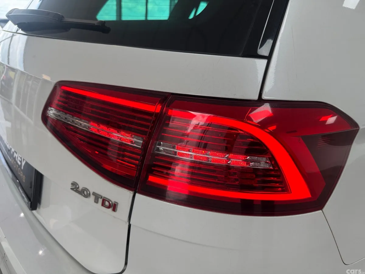 Volkswagen Passat Estate, Diesel, 2019, White