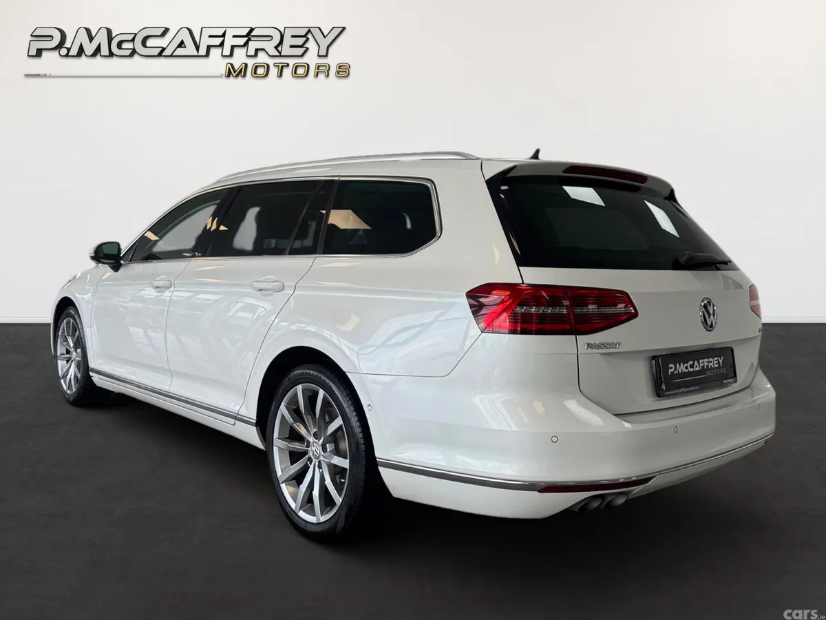 Volkswagen Passat Estate, Diesel, 2019, White