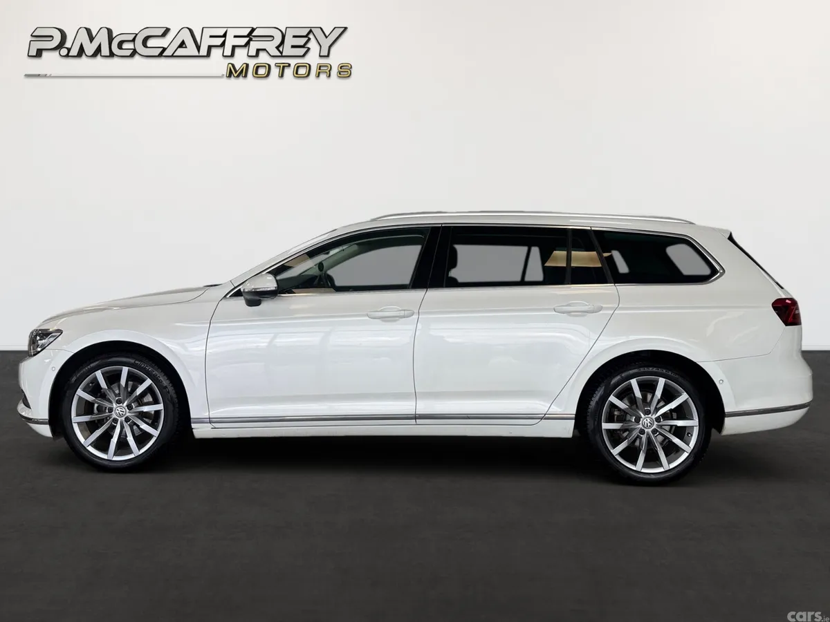 Volkswagen Passat Estate, Diesel, 2019, White