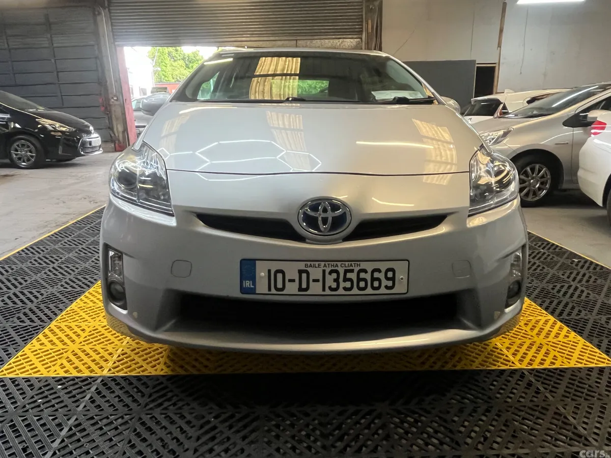 Toyota Prius Hatchback, Petrol Hybrid, 2010, Silver