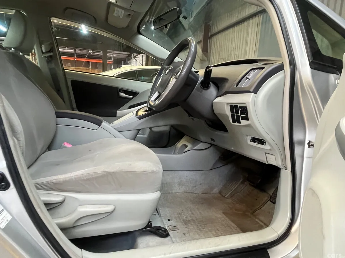 Toyota Prius Hatchback, Petrol Hybrid, 2010, Silver