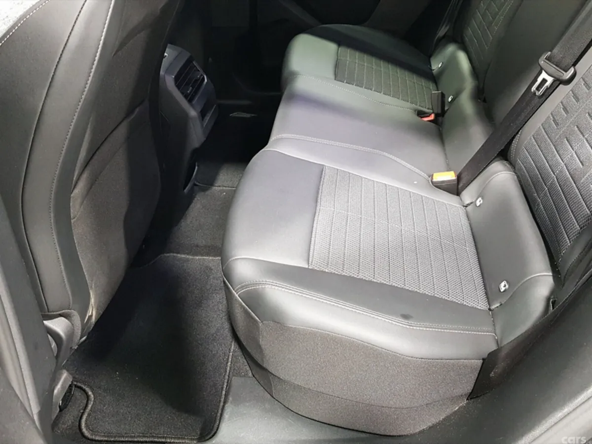 Peugeot 3008 MPV, Electric, 2024, Grey