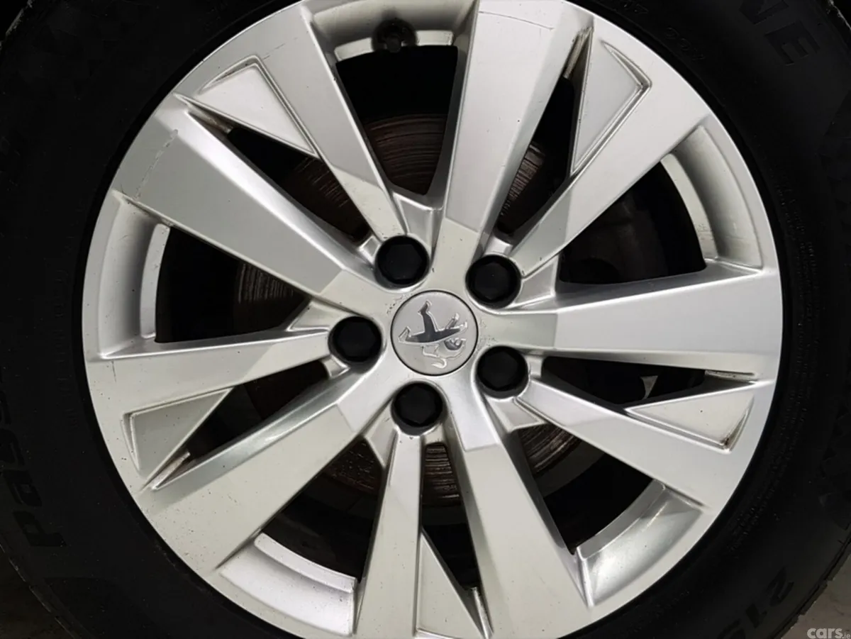 Peugeot 3008 MPV, Diesel, 2020, Grey