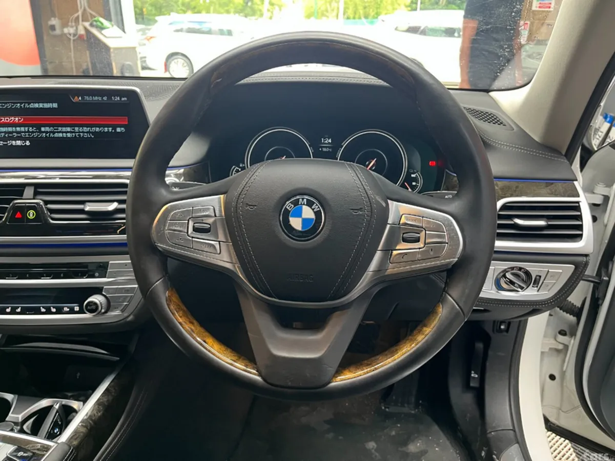 BMW 7-Series Saloon, Petrol Plug-in Hybrid, 2018, White