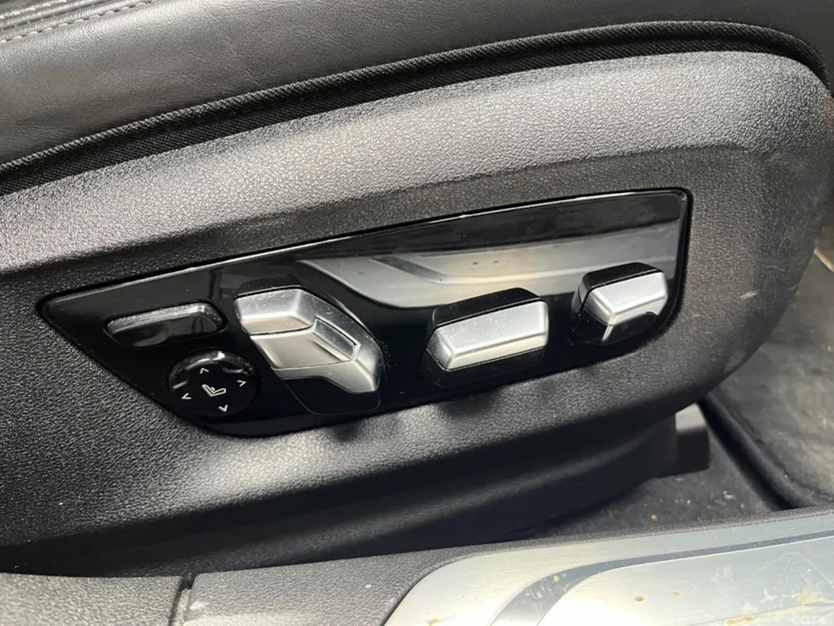 BMW 7-Series Saloon, Petrol Plug-in Hybrid, 2018, White