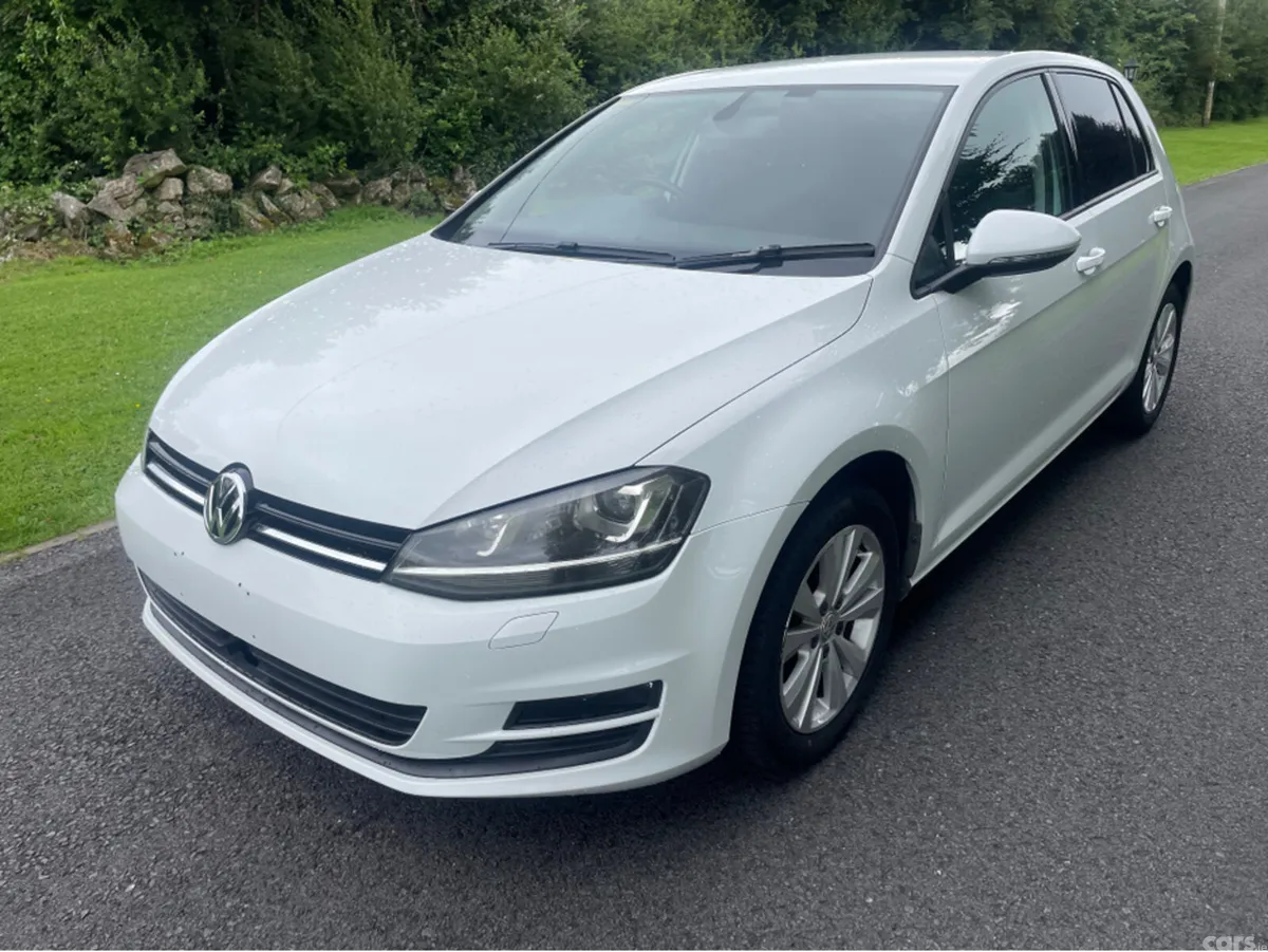 Volkswagen Golf Hatchback, Petrol, 2015, White