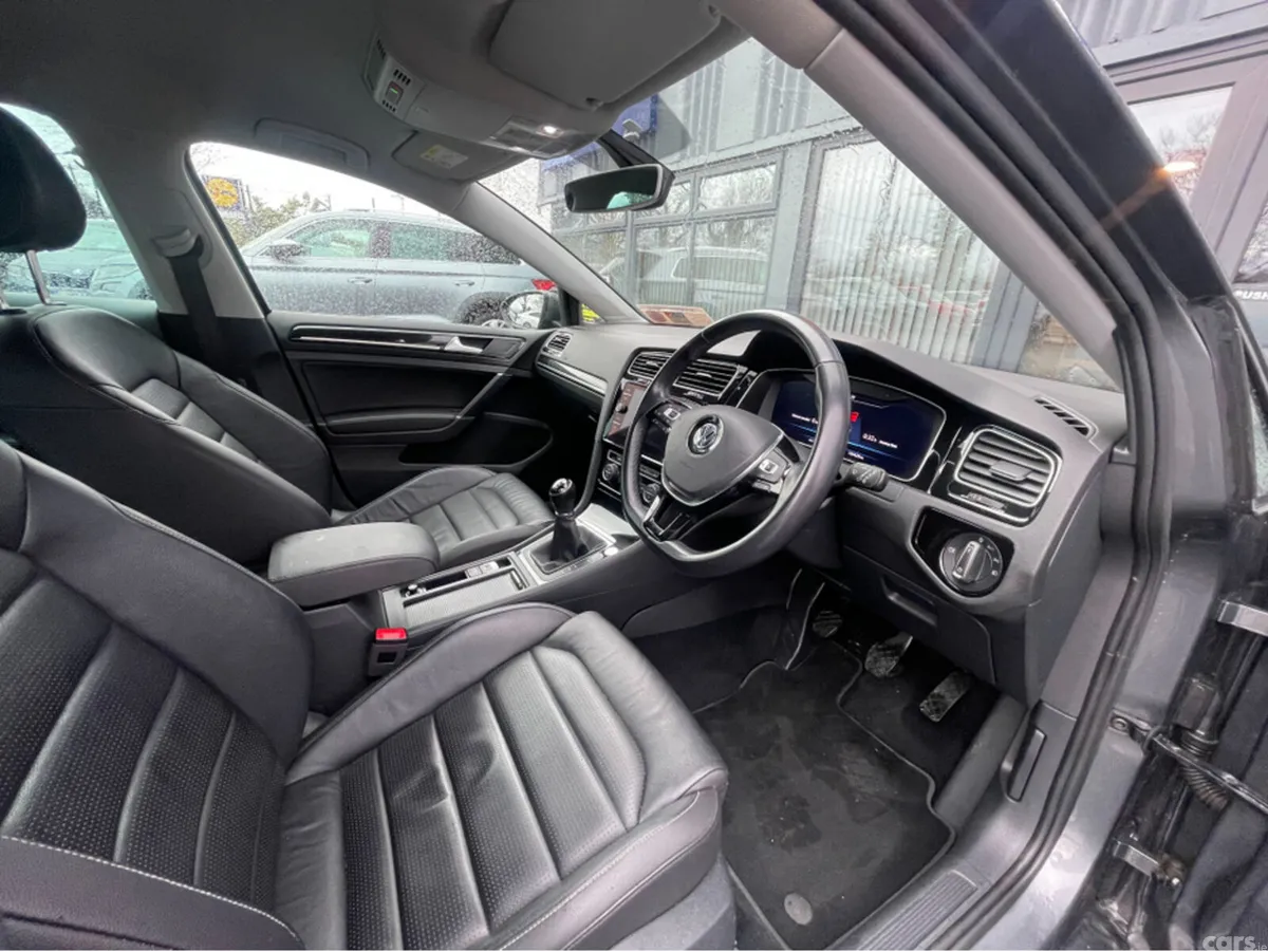 Volkswagen Golf Hatchback, Petrol, 2019, Grey