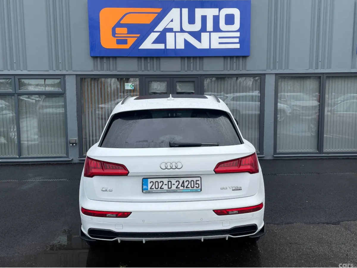 Audi Q5 SUV, Petrol Hybrid, 2020, White