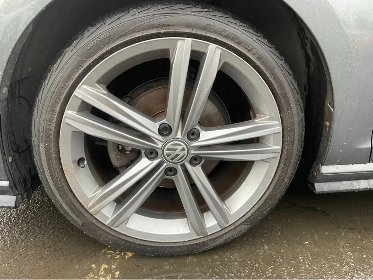 Volkswagen Golf Hatchback, Petrol, 2019, Grey