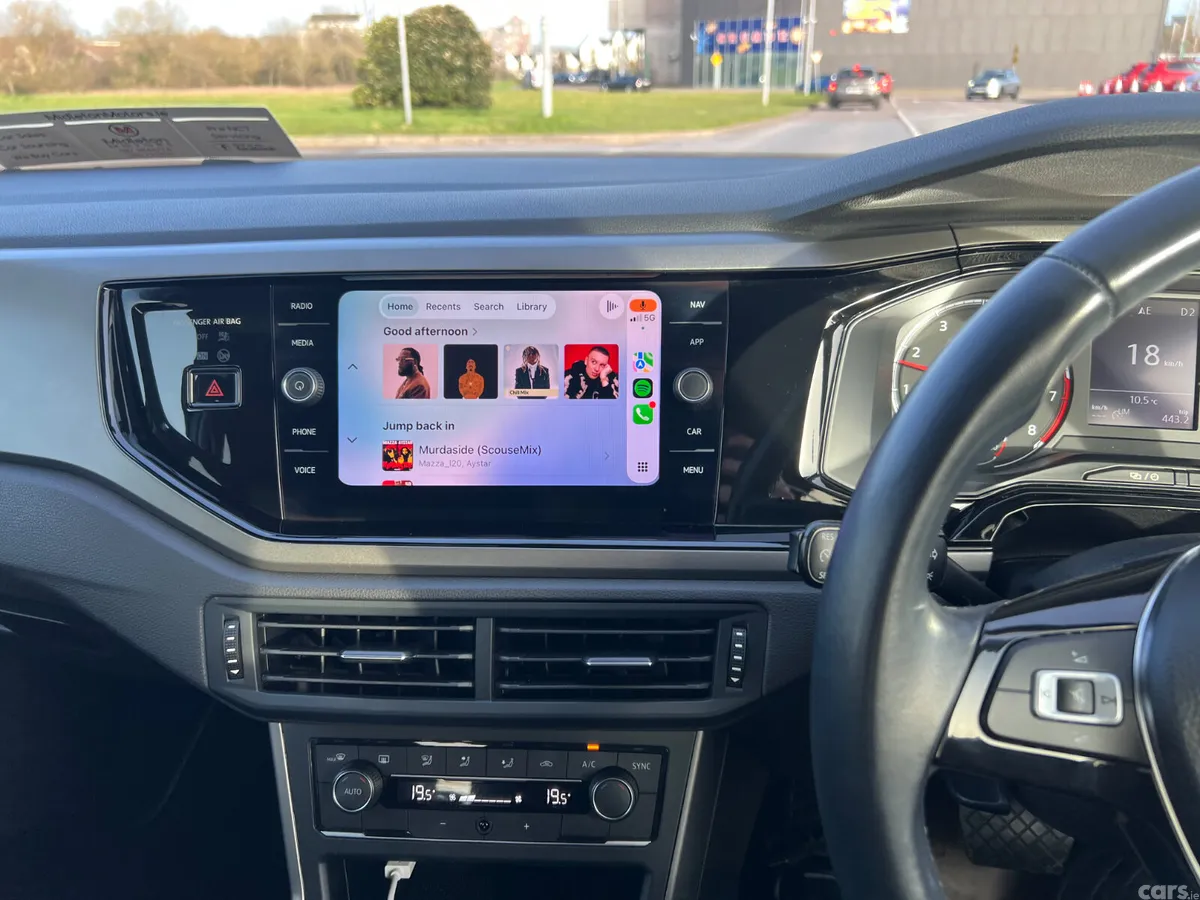 Volkswagen Polo Hatchback, Petrol, 2019, White