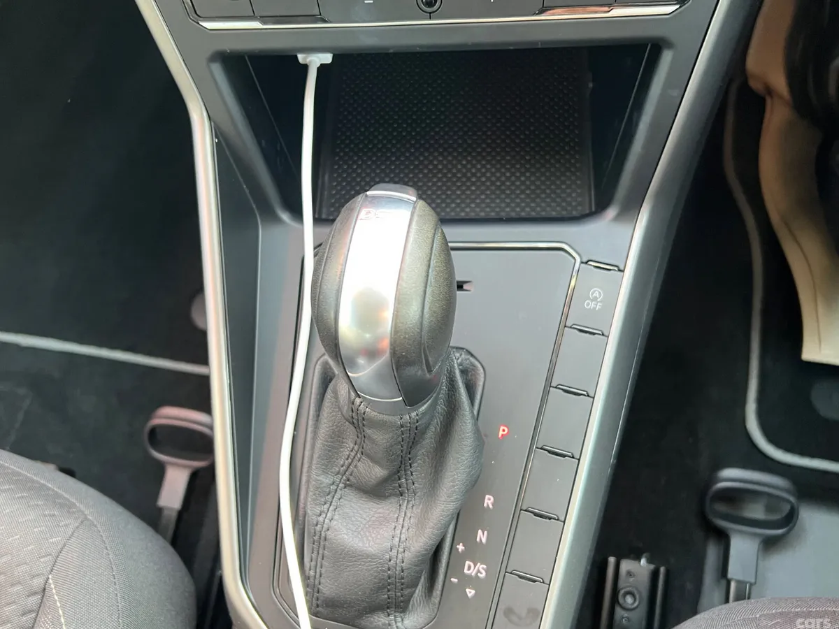 Volkswagen Polo Hatchback, Petrol, 2019, White