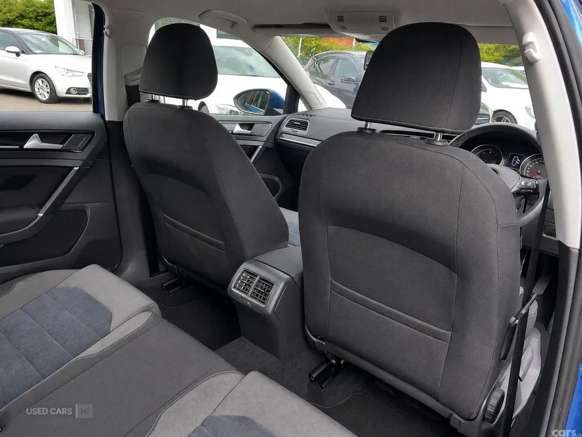Volkswagen Golf , Petrol, 2014, Blue