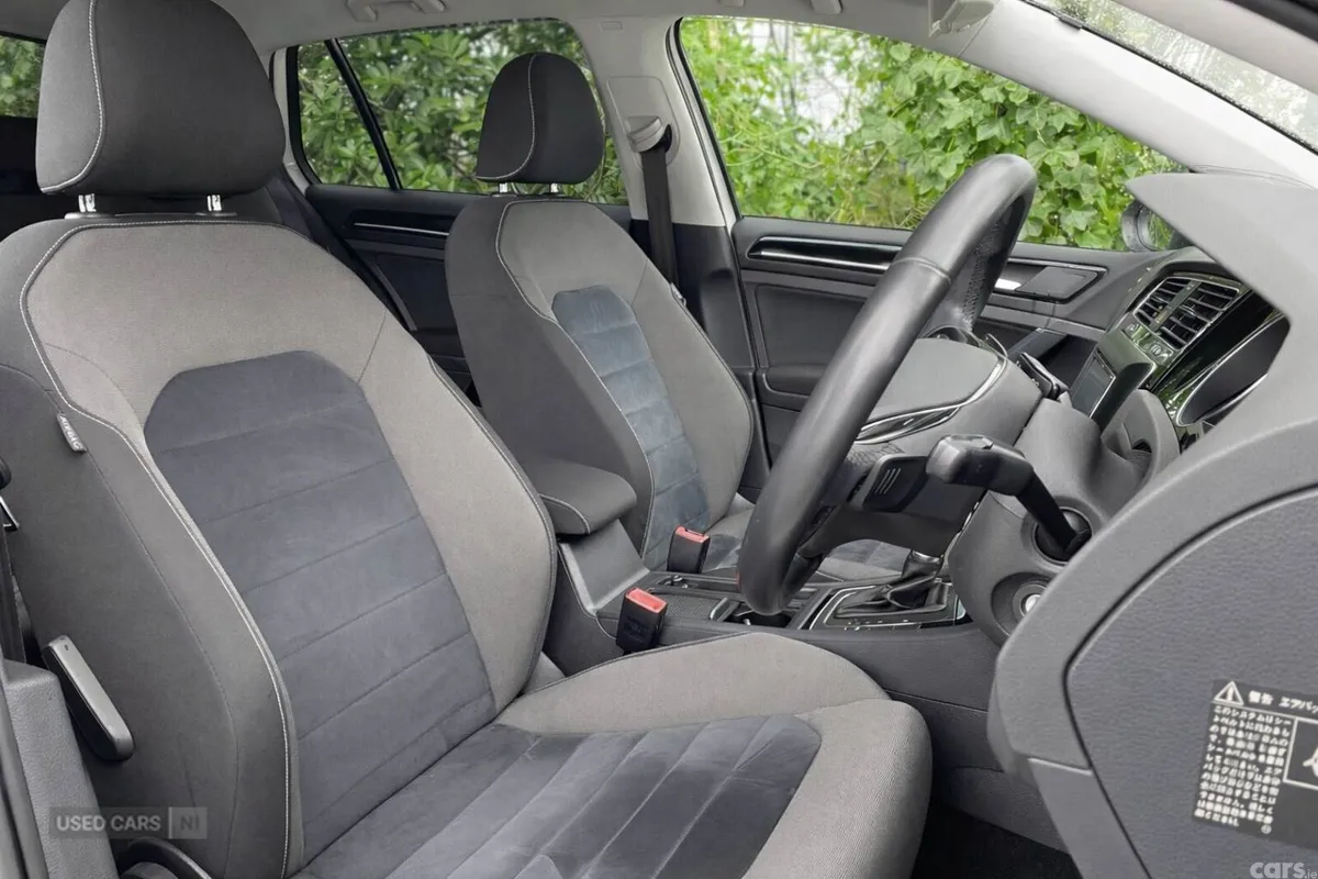Volkswagen Golf , Petrol, 2013, White