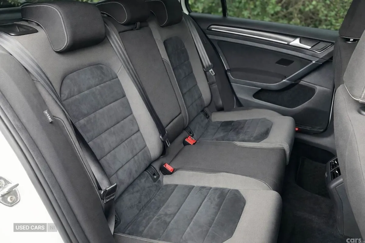 Volkswagen Golf , Petrol, 2013, White