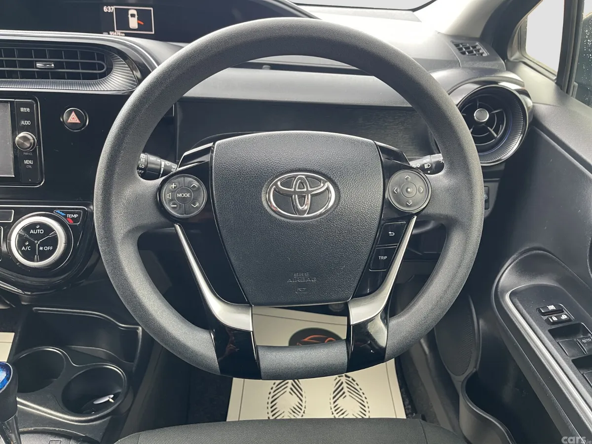 Toyota Aqua Hatchback, Petrol Hybrid, 2018, Black